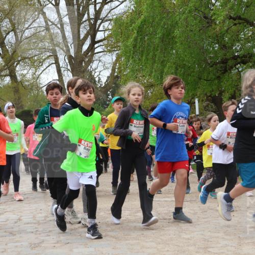 25.04.2026 - Das Zehntel Zöllner http://msf.ph/oto/9663037 25.04.2026 11:45:40 Laufen 12942, 12662, 10581, 1016 meine-sportfotos.de
