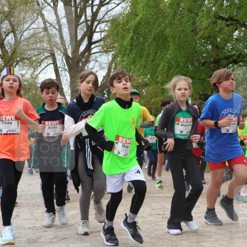 25.04.2026 - Das Zehntel Zöllner http://msf.ph/oto/9663058 25.04.2026 11:45:40 Laufen 12942, 10584, 12662, 10581 meine-sportfotos.de
