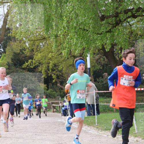 25.04.2026 - Das Zehntel Zöllner http://msf.ph/oto/9663075 25.04.2026 09:38:51 Laufen 20, 6971, 6092 meine-sportfotos.de
