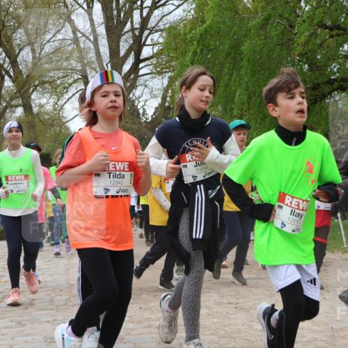 25.04.2026 - Das Zehntel Zöllner http://msf.ph/oto/9663082 25.04.2026 11:45:41 Laufen 12942, 10594, 12662, 28, 10581 meine-sportfotos.de