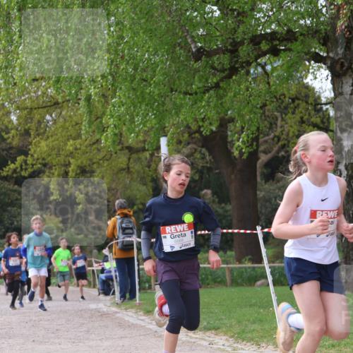 25.04.2026 - Das Zehntel Zöllner http://msf.ph/oto/9663129 25.04.2026 09:38:53 Laufen 6668 meine-sportfotos.de