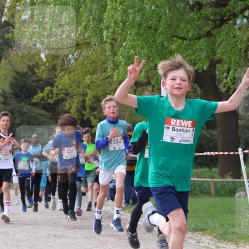25.04.2026 - Das Zehntel Zöllner http://msf.ph/oto/9663210 25.04.2026 09:38:56 Laufen 7982 meine-sportfotos.de