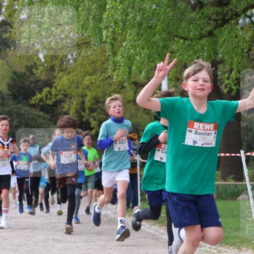 25.04.2026 - Das Zehntel Zöllner http://msf.ph/oto/9663213 25.04.2026 09:38:56 Laufen 7982 meine-sportfotos.de