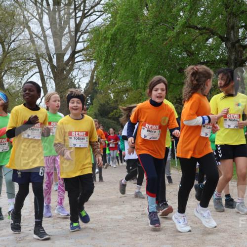 25.04.2026 - Das Zehntel Zöllner http://msf.ph/oto/9663217 25.04.2026 11:45:46 Laufen 11811, 6, 11789, 12347 meine-sportfotos.de