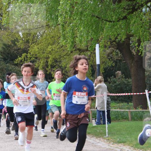 25.04.2026 - Das Zehntel Zöllner http://msf.ph/oto/9663261 25.04.2026 09:38:57 Laufen 8062, 5416 meine-sportfotos.de