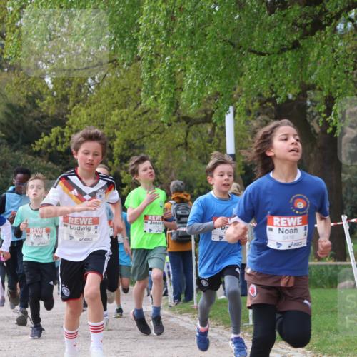 25.04.2026 - Das Zehntel Zöllner http://msf.ph/oto/9663273 25.04.2026 09:38:58 Laufen 8062, 5416 meine-sportfotos.de