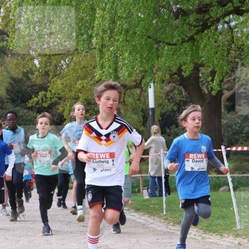 25.04.2026 - Das Zehntel Zöllner http://msf.ph/oto/9663294 25.04.2026 09:38:58 Laufen 8062, 6317 meine-sportfotos.de