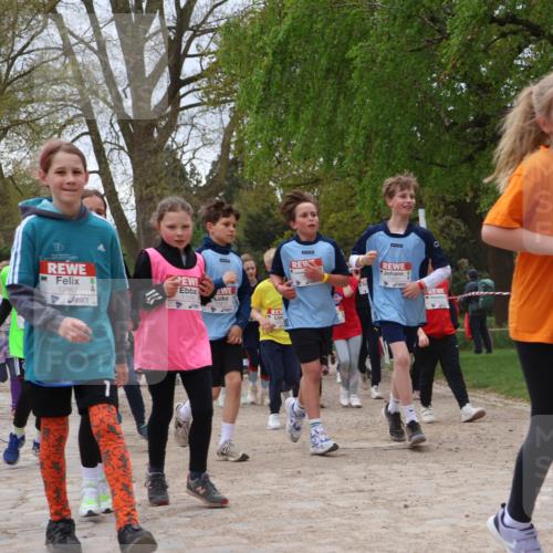 25.04.2026 - Das Zehntel Zöllner http://msf.ph/oto/9663310 25.04.2026 11:45:50 Laufen 11630, 12867 meine-sportfotos.de