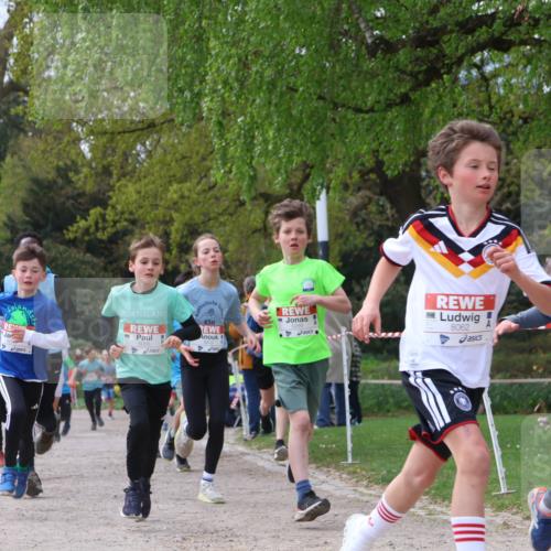 25.04.2026 - Das Zehntel Zöllner http://msf.ph/oto/9663315 25.04.2026 09:38:59 Laufen 6056, 8062, 6317 meine-sportfotos.de