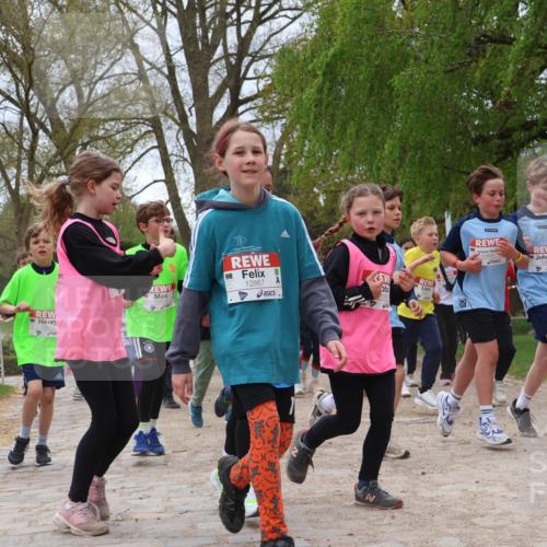25.04.2026 - Das Zehntel Zöllner http://msf.ph/oto/9663331 25.04.2026 11:45:51 Laufen 12867 meine-sportfotos.de