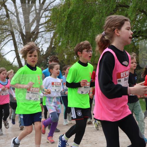 25.04.2026 - Das Zehntel Zöllner http://msf.ph/oto/9663352 25.04.2026 11:45:52 Laufen 11122, 11400, 12615, 12609, 116, 12 meine-sportfotos.de