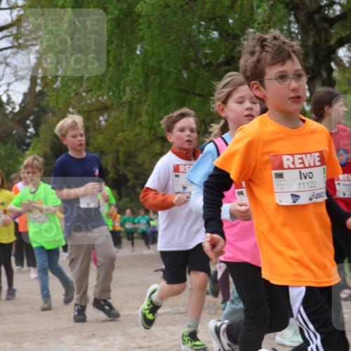 25.04.2026 - Das Zehntel Zöllner http://msf.ph/oto/9663394 25.04.2026 11:45:54 Laufen 11122 meine-sportfotos.de