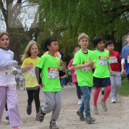 25.04.2026 - Das Zehntel Zöllner http://msf.ph/oto/9663430 25.04.2026 11:45:56 Laufen 12263, 11060, 4, 1227, 12727, 12698 meine-sportfotos.de