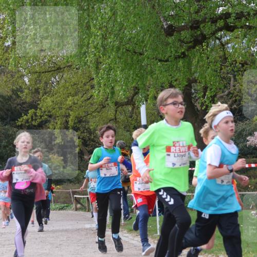 25.04.2026 - Das Zehntel Zöllner http://msf.ph/oto/9663459 25.04.2026 09:39:04 Laufen 7176, 6104, 211, 7156 meine-sportfotos.de