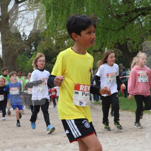 25.04.2026 - Das Zehntel Zöllner http://msf.ph/oto/9663544 25.04.2026 11:46:01 Laufen 11870, 12247, 50 meine-sportfotos.de