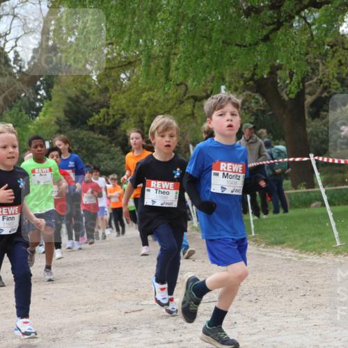 25.04.2026 - Das Zehntel Zöllner http://msf.ph/oto/9663589 25.04.2026 11:46:03 Laufen 11697, 11698, 10438 meine-sportfotos.de