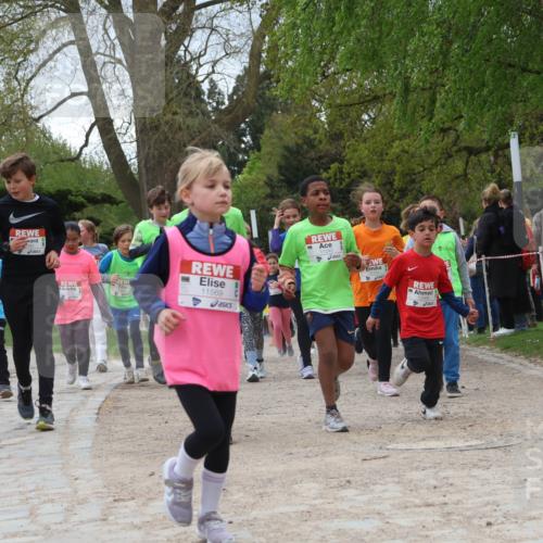 25.04.2026 - Das Zehntel Zöllner http://msf.ph/oto/9663616 25.04.2026 11:46:04 Laufen 11569, 11242 meine-sportfotos.de