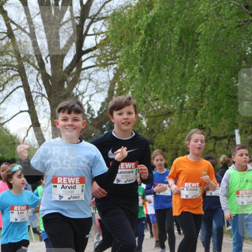 25.04.2026 - Das Zehntel Zöllner http://msf.ph/oto/9663664 25.04.2026 11:46:06 Laufen 10390, 10384, 12454 meine-sportfotos.de