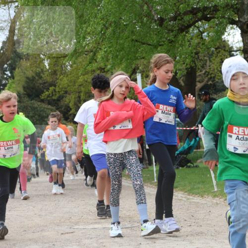 25.04.2026 - Das Zehntel Zöllner http://msf.ph/oto/9663724 25.04.2026 11:46:09 Laufen 10078, 12538, 10486, 10618, 10609 meine-sportfotos.de