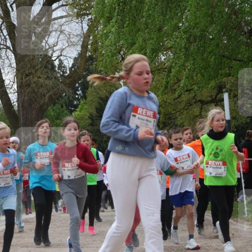 25.04.2026 - Das Zehntel Zöllner http://msf.ph/oto/9663775 25.04.2026 11:46:11 Laufen 10686, 10700, 11594, 11411 meine-sportfotos.de