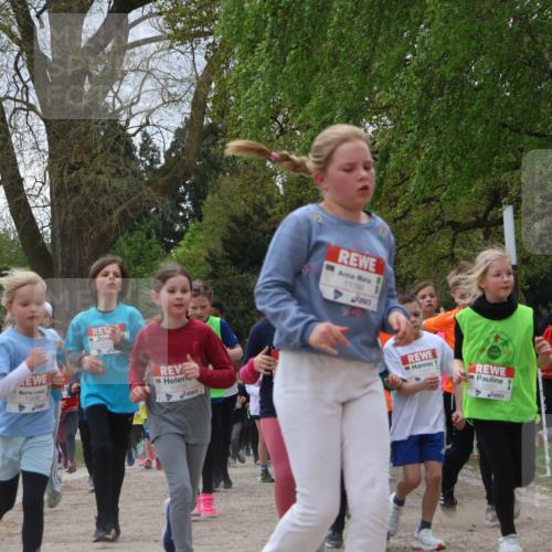 25.04.2026 - Das Zehntel Zöllner http://msf.ph/oto/9663778 25.04.2026 11:46:11 Laufen 10686, 10700, 11594 meine-sportfotos.de