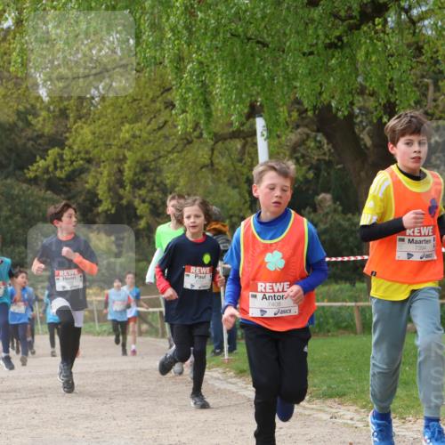 25.04.2026 - Das Zehntel Zöllner http://msf.ph/oto/9663795 25.04.2026 09:39:18 Laufen 7408, 7394 meine-sportfotos.de
