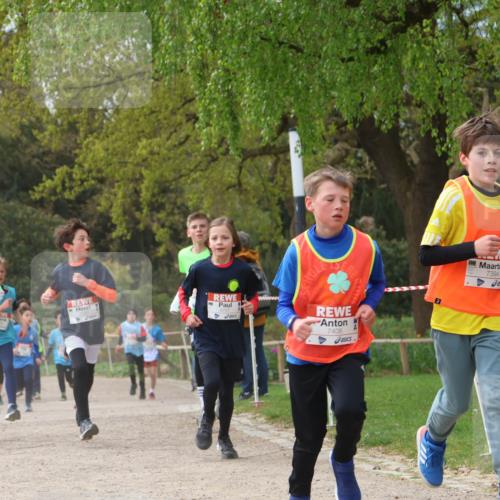 25.04.2026 - Das Zehntel Zöllner http://msf.ph/oto/9663798 25.04.2026 09:39:18 Laufen 7408, 7394 meine-sportfotos.de