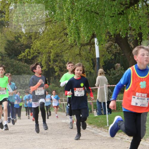 25.04.2026 - Das Zehntel Zöllner http://msf.ph/oto/9663804 25.04.2026 09:39:18 Laufen 7408, 7394 meine-sportfotos.de
