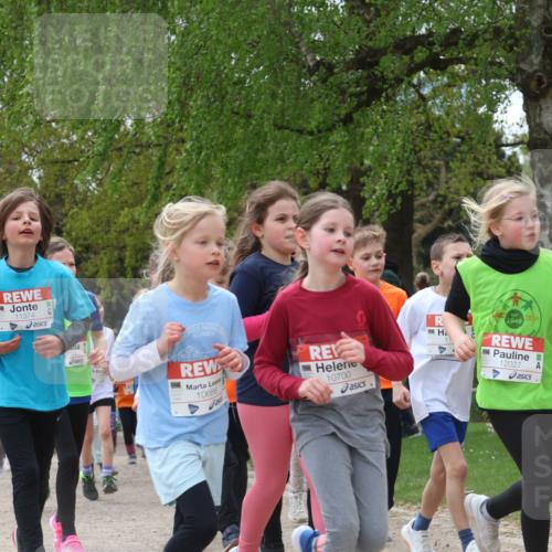 25.04.2026 - Das Zehntel Zöllner http://msf.ph/oto/9663820 25.04.2026 11:46:12 Laufen 11374, 0753, 10686, 10700, 1949, 12027 meine-sportfotos.de