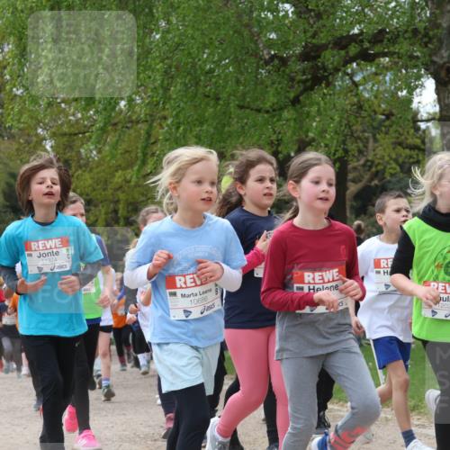 25.04.2026 - Das Zehntel Zöllner http://msf.ph/oto/9663823 25.04.2026 11:46:12 Laufen 11374, 10686, 1949, 12027 meine-sportfotos.de