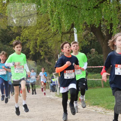 25.04.2026 - Das Zehntel Zöllner http://msf.ph/oto/9663828 25.04.2026 09:39:19 Laufen 7138, 7146, 5580, 17164, 6707 meine-sportfotos.de