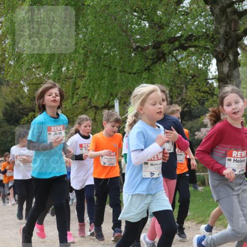25.04.2026 - Das Zehntel Zöllner http://msf.ph/oto/9663832 25.04.2026 11:46:12 Laufen 1068, 023, 10700, 2250, 1949, 12027 meine-sportfotos.de