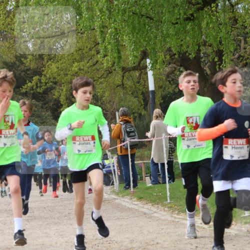 25.04.2026 - Das Zehntel Zöllner http://msf.ph/oto/9663840 25.04.2026 09:39:20 Laufen 7146, 255, 7164 meine-sportfotos.de