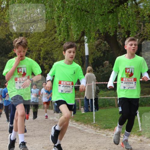 25.04.2026 - Das Zehntel Zöllner http://msf.ph/oto/9663846 25.04.2026 09:39:20 Laufen 7146, 7164 meine-sportfotos.de