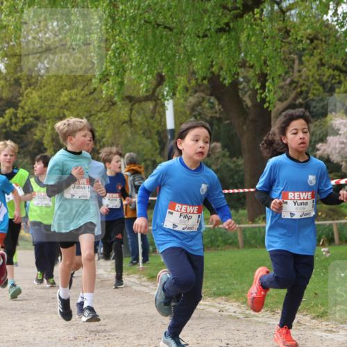 25.04.2026 - Das Zehntel Zöllner http://msf.ph/oto/9663948 25.04.2026 09:39:25 Laufen 6327, 6339 meine-sportfotos.de