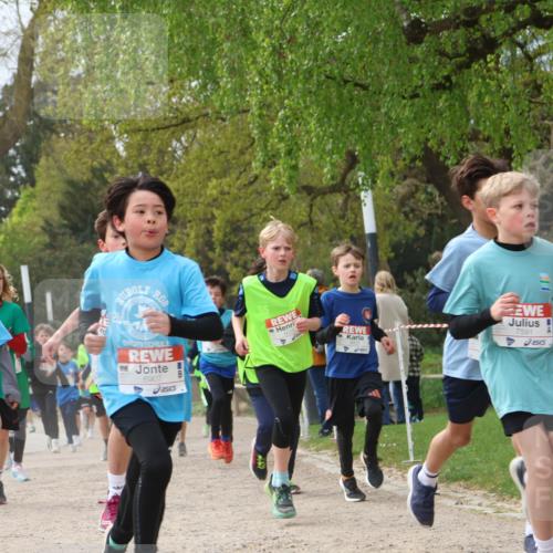 25.04.2026 - Das Zehntel Zöllner http://msf.ph/oto/9663984 25.04.2026 09:39:26 Laufen 6907, 7591 meine-sportfotos.de