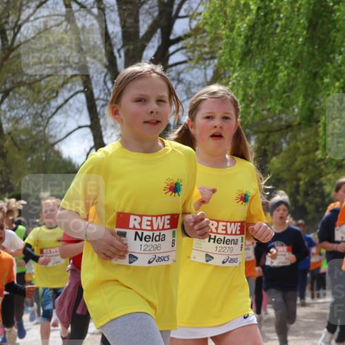 25.04.2026 - Das Zehntel Zöllner http://msf.ph/oto/9663991 25.04.2026 11:46:19 Laufen 12327, 12296, 88, 12279, 12279 meine-sportfotos.de
