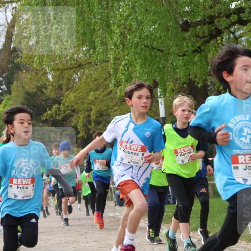 25.04.2026 - Das Zehntel Zöllner http://msf.ph/oto/9664002 25.04.2026 09:39:27 Laufen 6890, 7706, 6075, 6907 meine-sportfotos.de