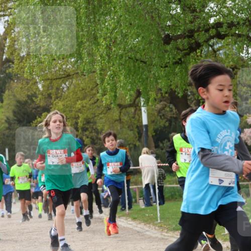 25.04.2026 - Das Zehntel Zöllner http://msf.ph/oto/9664026 25.04.2026 09:39:27 Laufen 6890, 6075 meine-sportfotos.de