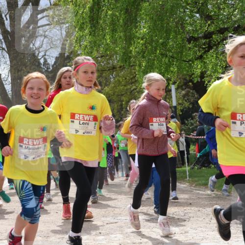 25.04.2026 - Das Zehntel Zöllner http://msf.ph/oto/9664033 25.04.2026 11:46:21 Laufen 11877, 12246, 12236, 12227 meine-sportfotos.de