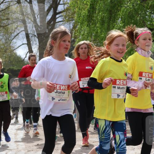 25.04.2026 - Das Zehntel Zöllner http://msf.ph/oto/9664039 25.04.2026 11:46:21 Laufen 11978, 11877, 1224 meine-sportfotos.de