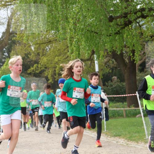 25.04.2026 - Das Zehntel Zöllner http://msf.ph/oto/9664041 25.04.2026 09:39:28 Laufen 7951, 9, 6099 meine-sportfotos.de