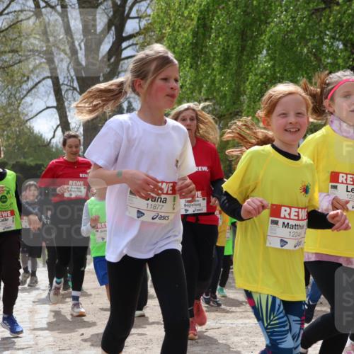 25.04.2026 - Das Zehntel Zöllner http://msf.ph/oto/9664042 25.04.2026 11:46:21 Laufen 1949, 11978, 11964, 4, 11877, 12246, 12236 meine-sportfotos.de