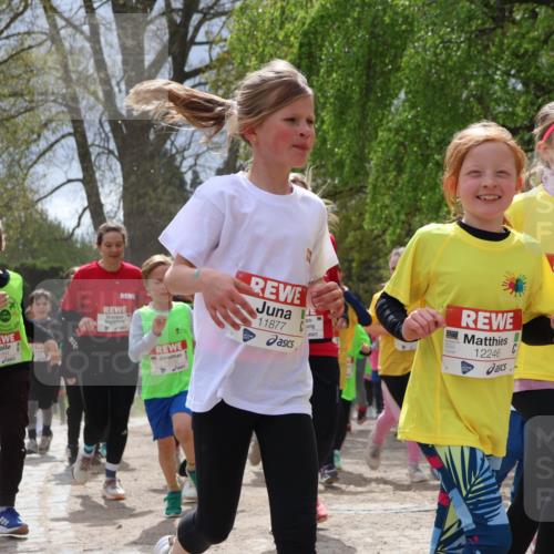 25.04.2026 - Das Zehntel Zöllner http://msf.ph/oto/9664045 25.04.2026 11:46:21 Laufen 11978, 11964, 10732, 11877, 3, 12246, 2236 meine-sportfotos.de