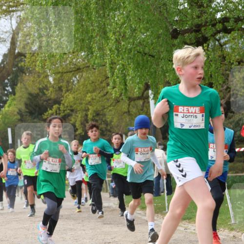 25.04.2026 - Das Zehntel Zöllner http://msf.ph/oto/9664062 25.04.2026 09:39:29 Laufen 7939, 7951, 7929 meine-sportfotos.de