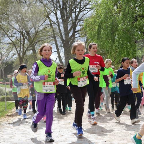 25.04.2026 - Das Zehntel Zöllner http://msf.ph/oto/9664069 25.04.2026 11:46:23 Laufen 11978, 1949, 11964, 10732 meine-sportfotos.de