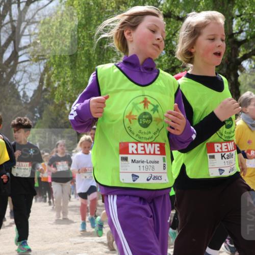 25.04.2026 - Das Zehntel Zöllner http://msf.ph/oto/9664087 25.04.2026 11:46:24 Laufen 12230, 1949, 11978, 949, 11964, 1180, 10552 meine-sportfotos.de