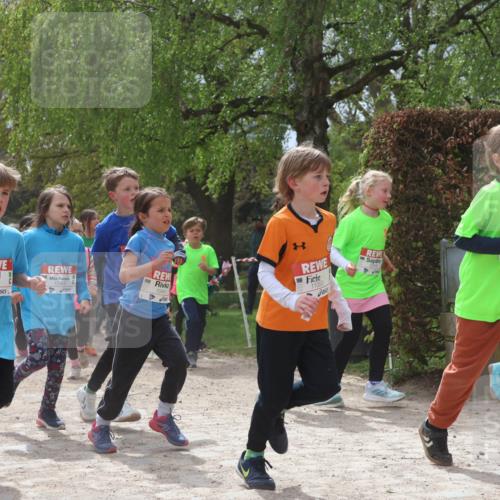 25.04.2026 - Das Zehntel Zöllner http://msf.ph/oto/9664171 25.04.2026 11:46:29 Laufen 12503, 12491, 10441, 11053 meine-sportfotos.de