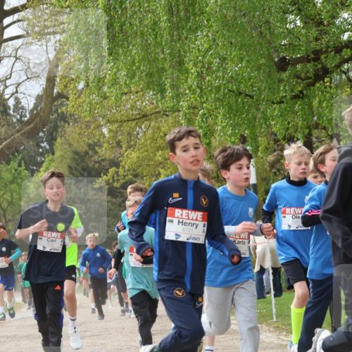 25.04.2026 - Das Zehntel Zöllner http://msf.ph/oto/9664176 25.04.2026 09:39:34 Laufen 6721, 843, 6353, 6712 meine-sportfotos.de