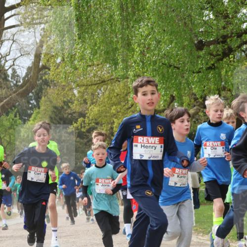 25.04.2026 - Das Zehntel Zöllner http://msf.ph/oto/9664179 25.04.2026 09:39:34 Laufen 6721, 6343, 6353, 6712 meine-sportfotos.de
